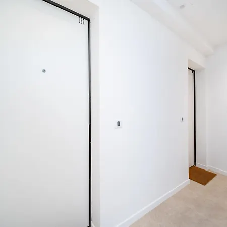 דירה Design Elegant ואלאוריס